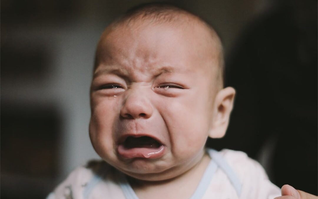 Unzufrieden – Das „mürrische“ Merkmal eines High Need Babys